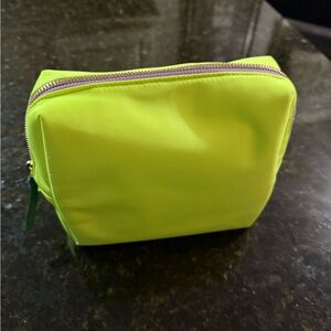 Petites Vacances Clare V. Neon